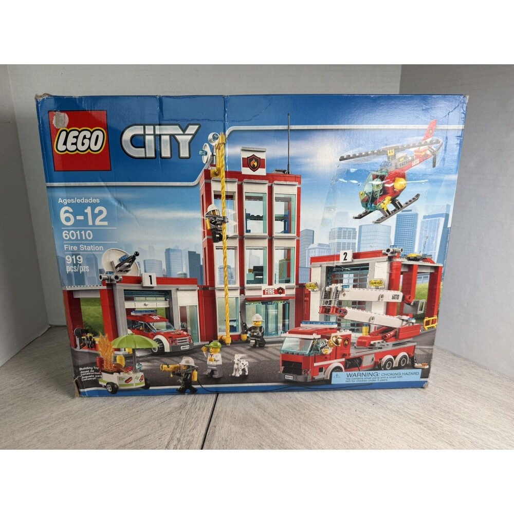 Lego City 60110 Fire Station Open Box Retired 6-12 W/Instruction Booklets Read
